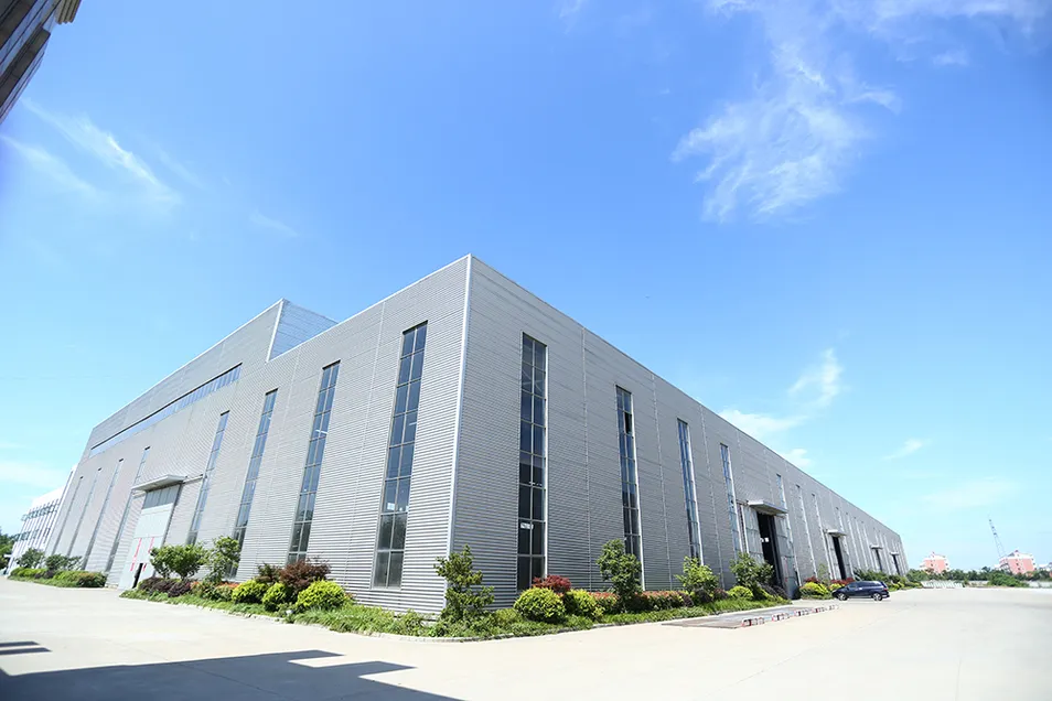 Zoomlion 50h Crane - 45m Boom ، 9 طن من ثقل الموازنة ، ساعات منخفضة