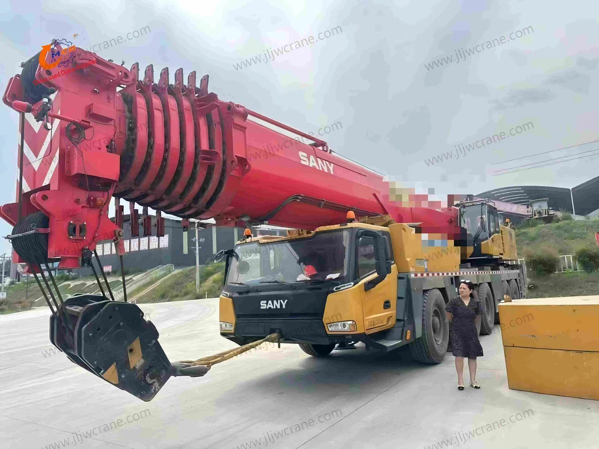 Высокопроизводительный используемый Crane San Y SAC300C8-8 All-Road Crane с двумя двигателями