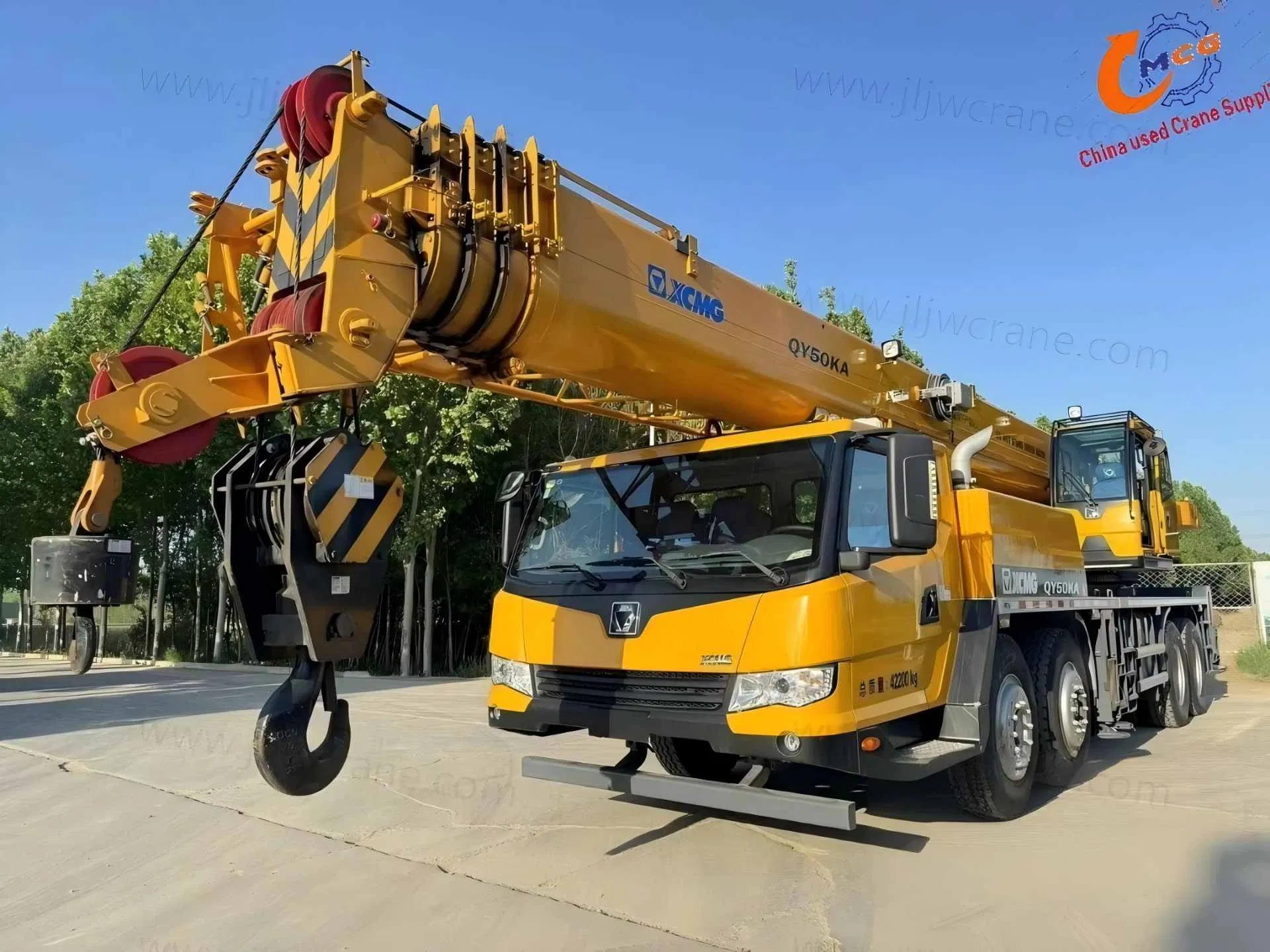 Crane 50 tấn XC MG cao cấp - Giá nhà máy giá cả phải chăng để xuất khẩu