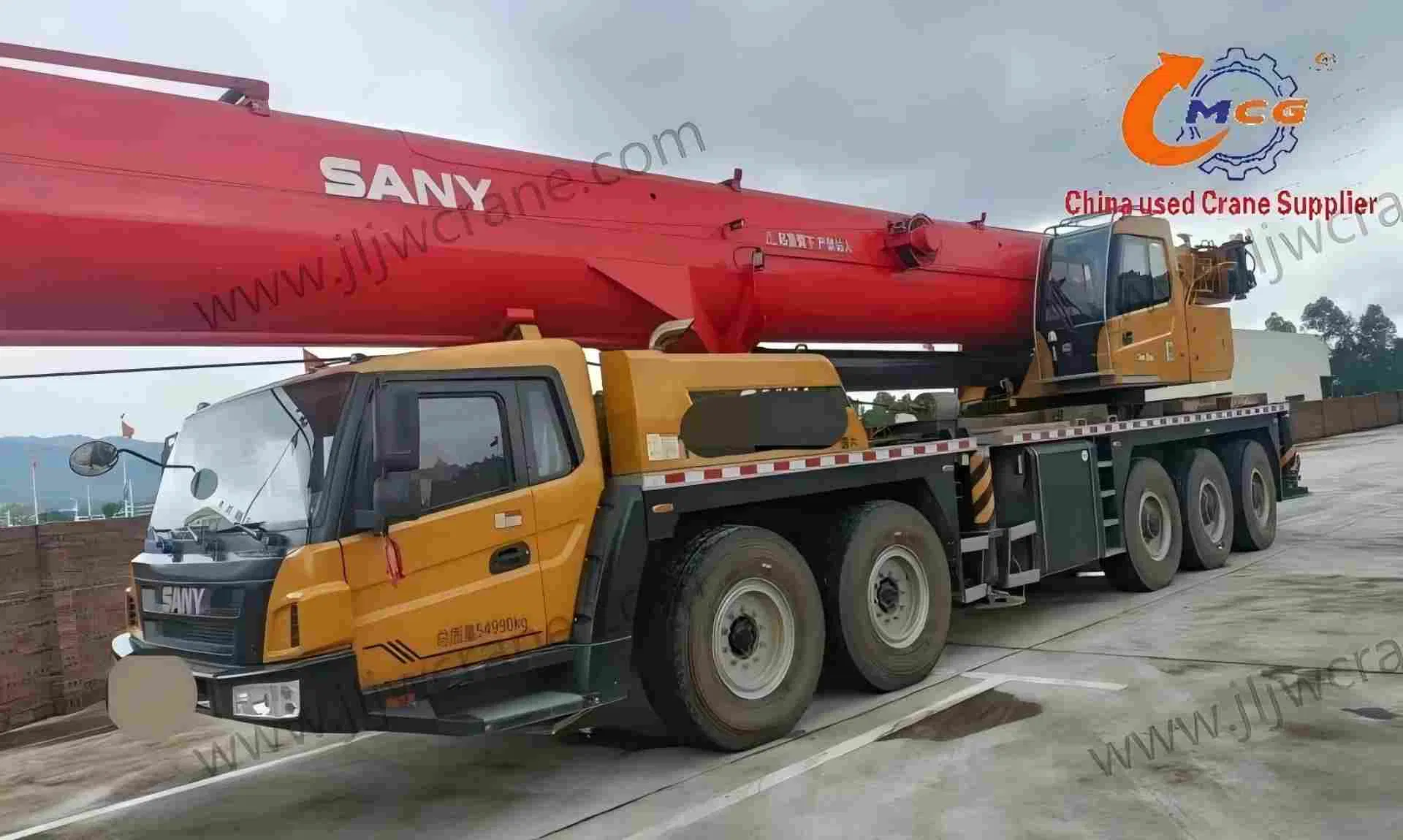 Crane de camiones usado confiable 2023 San Y Mobile 130 toneladas Piezas de gr&uacute;a de rastreador