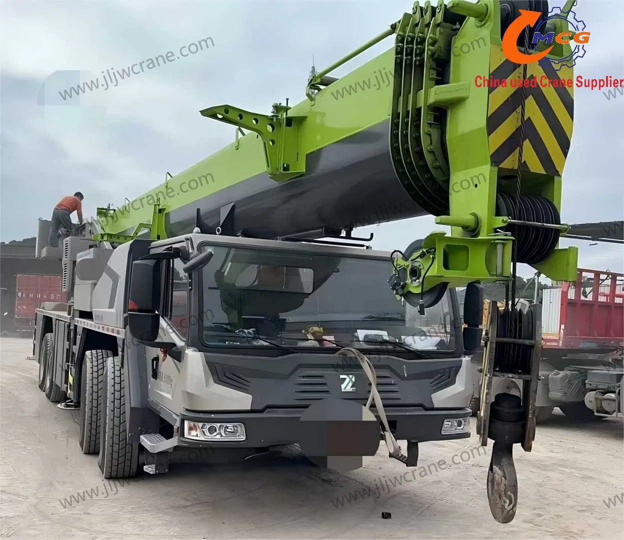 Доступный 2023 Zoomlion 100 тонн использованный грузовой кран - в хорошем состоянии