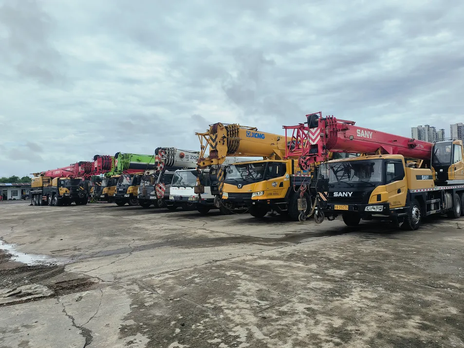 CRIRY CRICK CRICY 2017 mobile 55 tonnes Camion Crae Crawler Crane Pièces