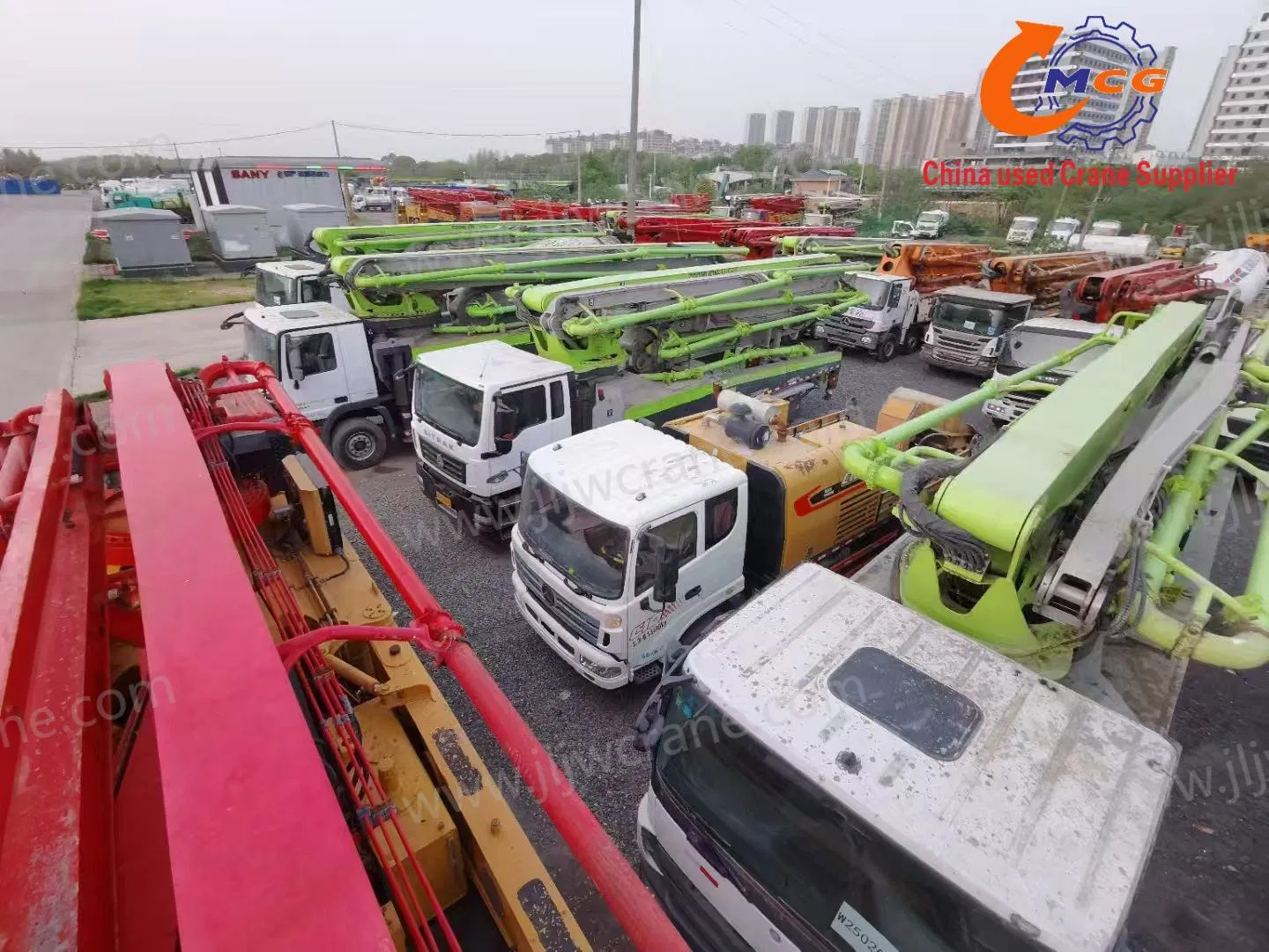 Các thành phần xe tải bơm bê tông 56m đáng tin cậy cho người mua toàn cầu
