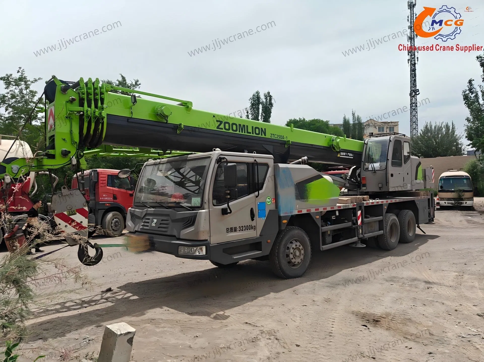 Надежный используемый Zoom Lion Truck Crane, модель 2020 года, 25 тонн