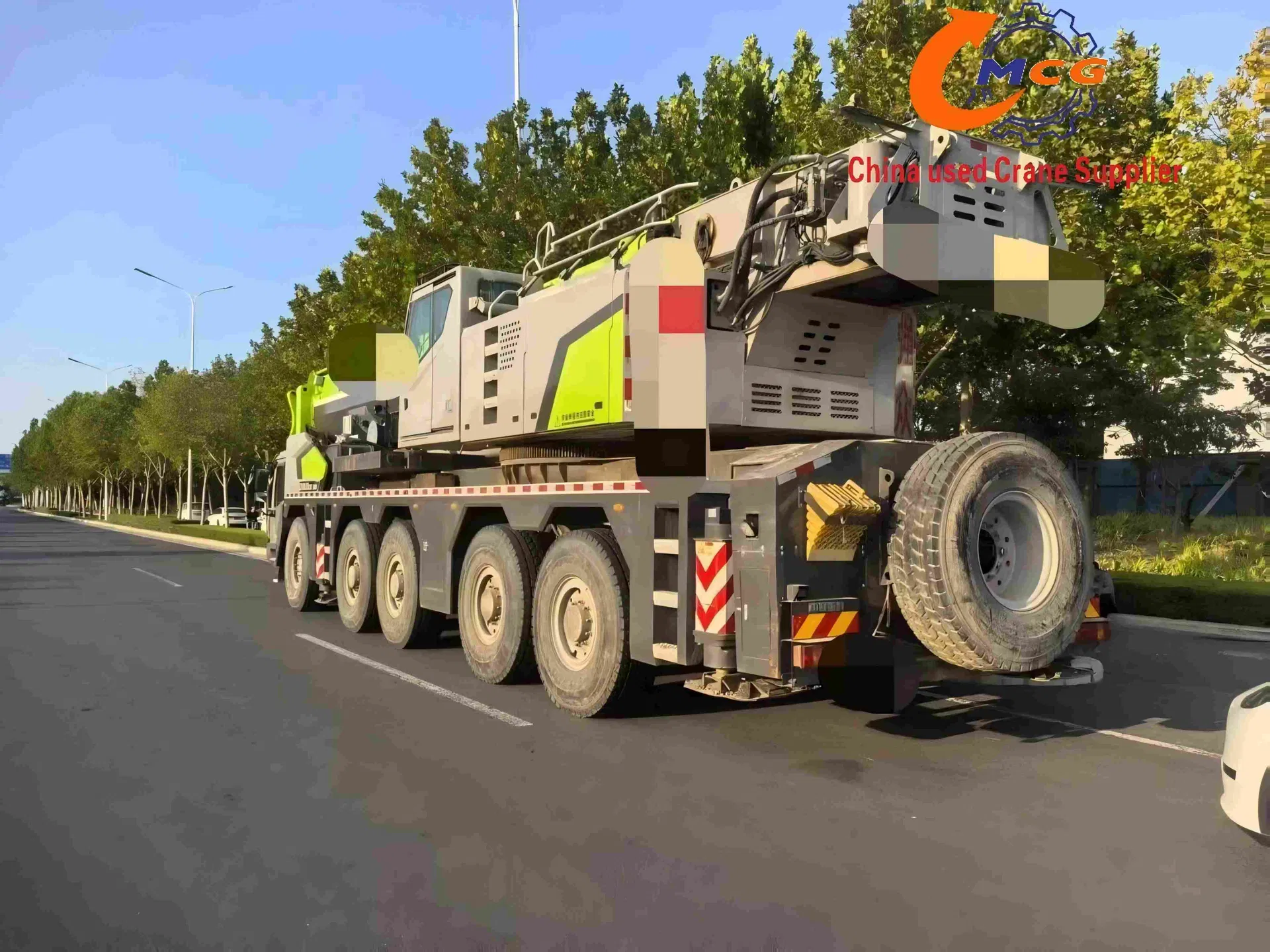 CRANE Utilisé fiable 2021 Zoomlion 220 tonnes Crane - Excellente opportunité d'investissement