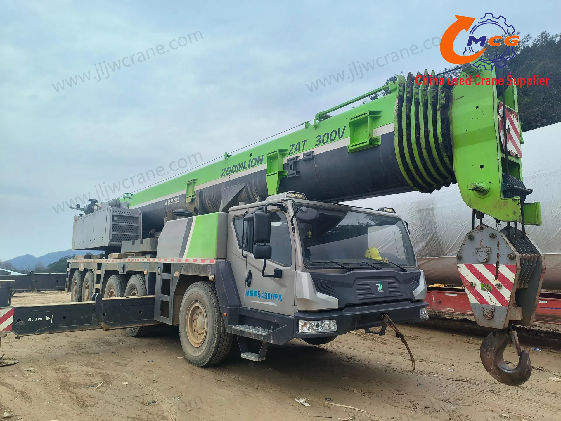 شاحنة مستعملة Crane 2020 Zoomlion Zat130V All-Terrain Crane Crane مثبتة على الشاحنة الملموسة
