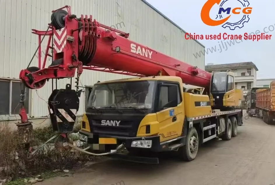 Доступный использованный 25 -тонный кран San Y Truck с 2022 года